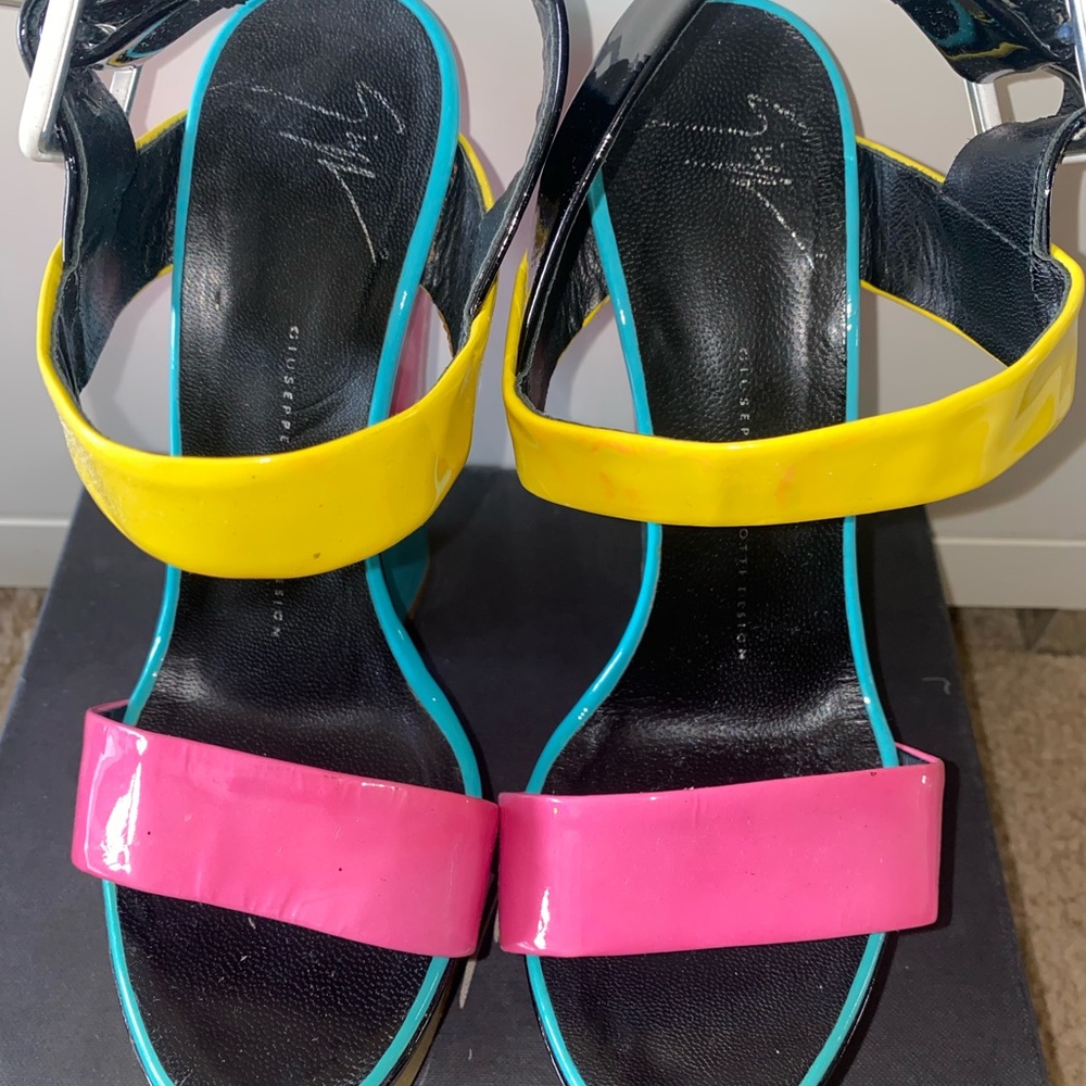 Muti color Wedge